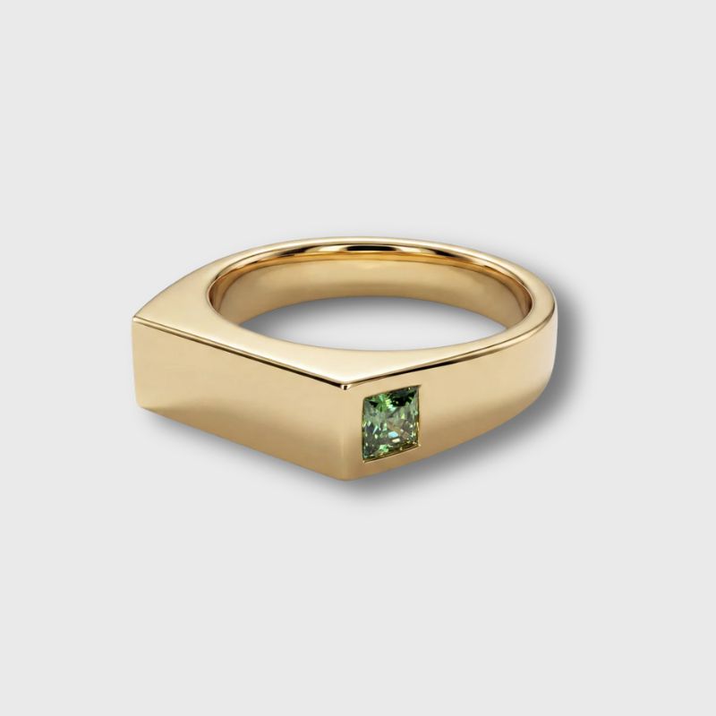 Seiten Smaragd Ring
