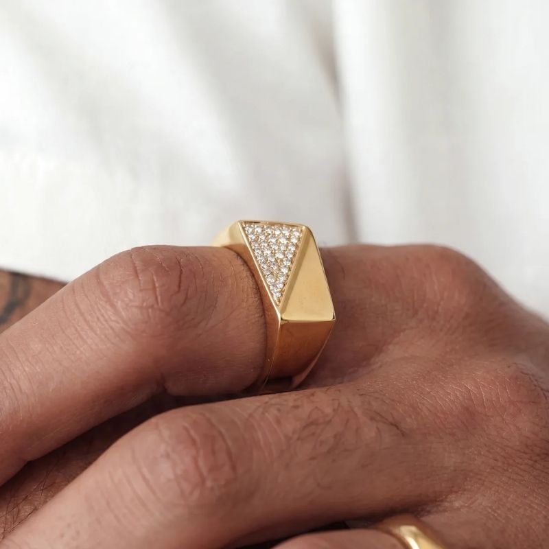 Seiten Smaragd Ring